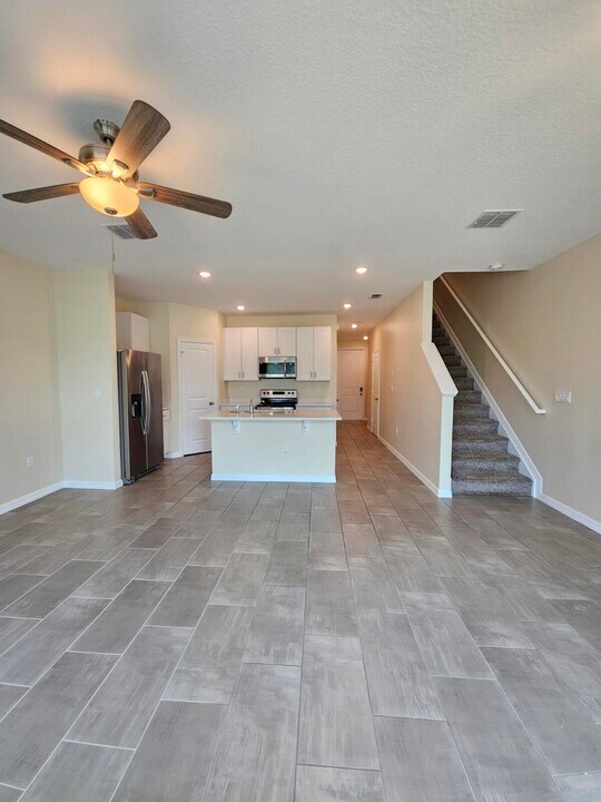 4041 Hot Spgs Ave in Palm Springs, FL - Building Photo