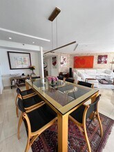 1581 Brickell Ave in Miami, FL - Building Photo - Building Photo