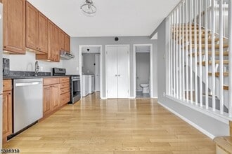 4823 Bloomingdale Dr in Hillsborough Township, NJ - Building Photo - Building Photo