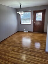 4712 Western Ave in Davenport, IA - Foto de edificio - Building Photo