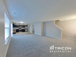615 Albermarle Dr in Pittsboro, IN - Building Photo - Building Photo
