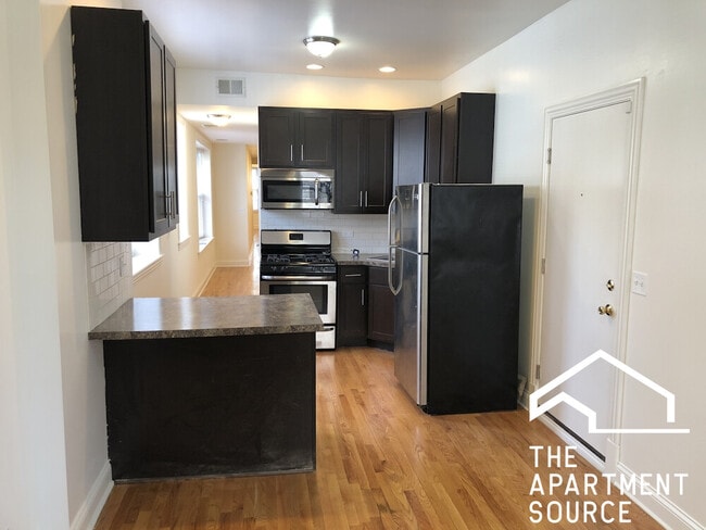 property at 4452 N Sheridan Rd