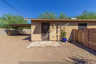 237 E Waverly St in Tucson, AZ - Building Photo - Building Photo