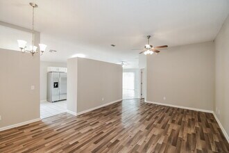 7547 Ginger Tea Trail W in Jacksonville, FL - Foto de edificio - Building Photo