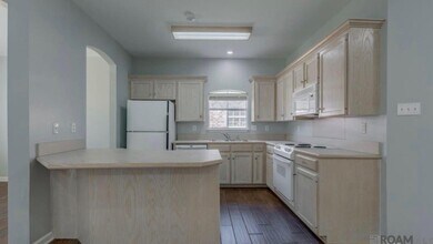 225 Shadowbrush Bend in Lafayette, LA - Foto de edificio - Building Photo