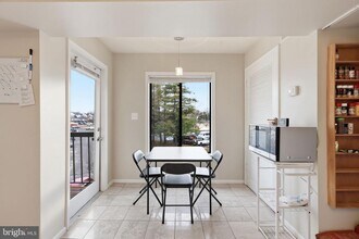 9569 Coggs Bill Dr in Manassas, VA - Building Photo - Building Photo