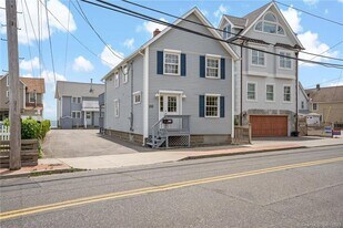 210 Broadway in Milford, CT - Building Photo