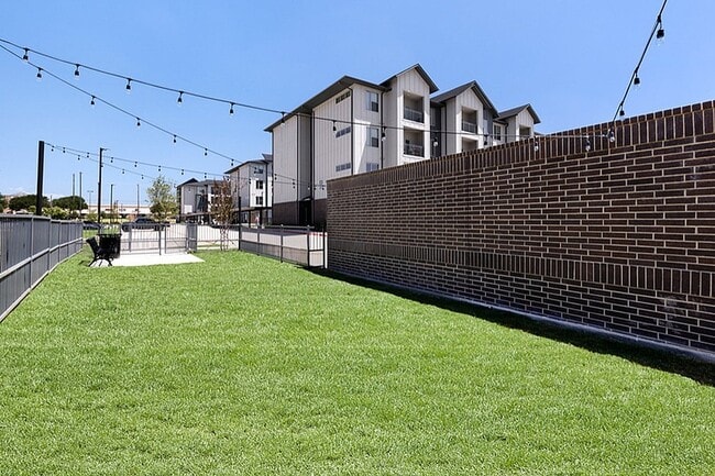 The Luxe at Lewisville in Lewisville, TX - Building Photo - Building Photo