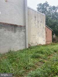 1833 W Lexington St photo'