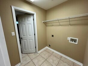 5819 Roberts Rd in Crestview, FL - Building Photo - Building Photo