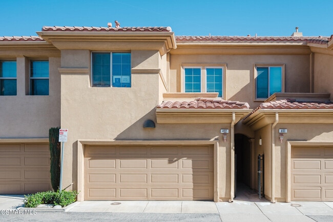 1454 Patricia Ave in Simi Valley, CA - Building Photo - Building Photo