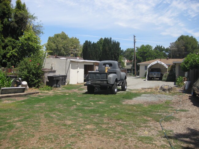 1905 San Ramon Ave in Mountain View, CA - Building Photo - Building Photo