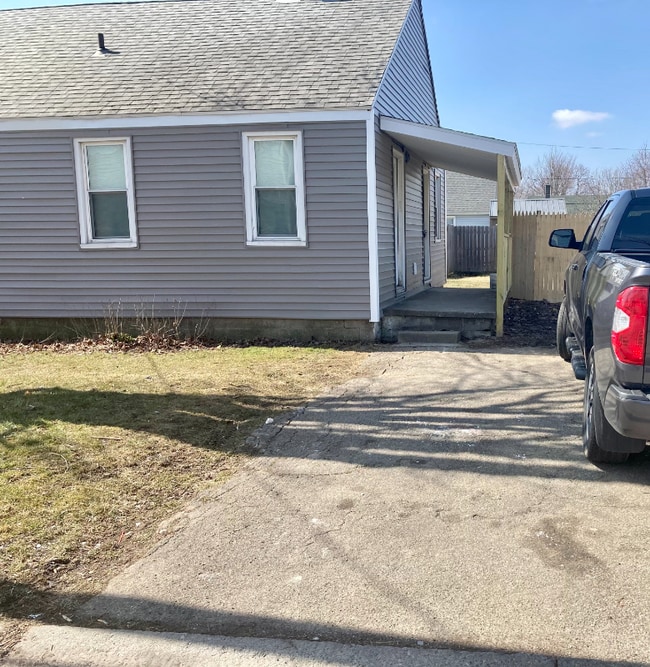 11 Channing Pl in Tonawanda, NY - Building Photo - Building Photo
