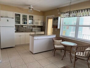 2600 N Surf Rd, Unit Beachfront in Hollywood, FL - Building Photo - Building Photo
