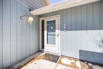 856 Chatham Dr in Venice, FL - Building Photo - Building Photo