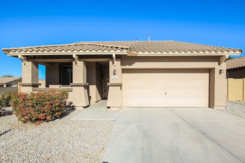 2534 W Beverly Rd. in Phoenix, AZ - Foto de edificio