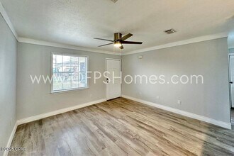 121 Casa Pl in Panama City Beach, FL - Building Photo - Building Photo
