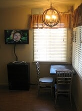 6588 Split Rock Ave in Twentynine Palms, CA - Building Photo - Building Photo