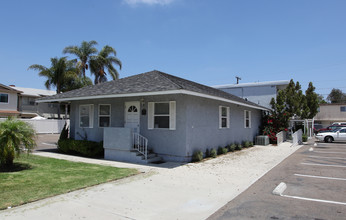 The Cottage in San Diego, CA - Building Photo - Building Photo