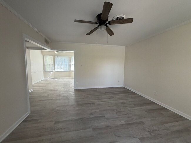 4015 Woodleaf Rd in Charlotte, NC - Building Photo - Building Photo