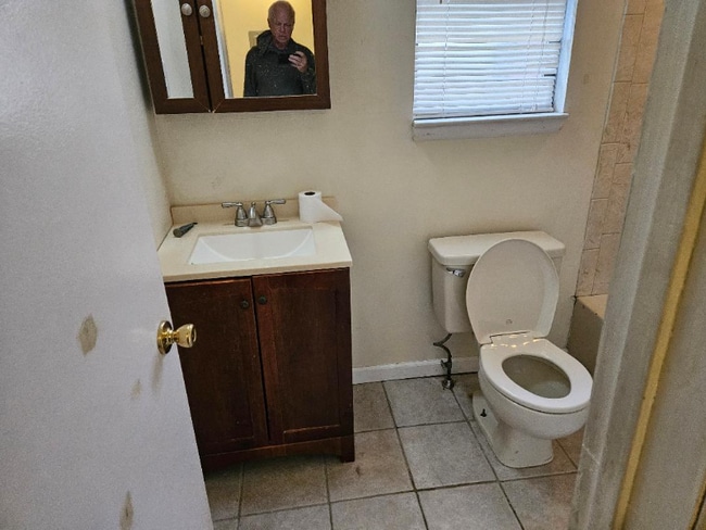 property at 812 N Oaks Blvd