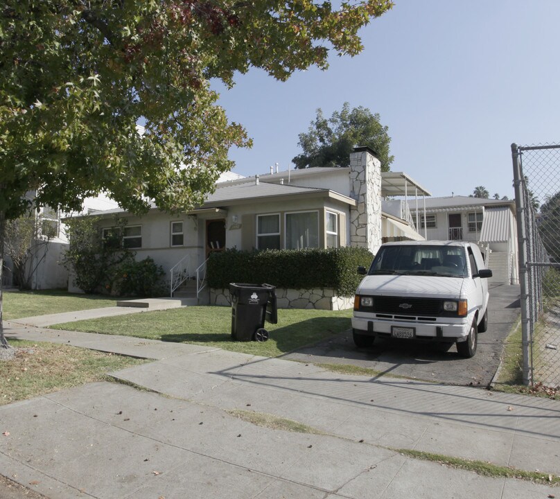 1540 Golden Gate Ave in Los Angeles, CA - Building Photo