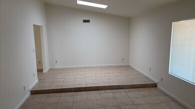 741 W Coral Gables Dr in Phoenix, AZ - Building Photo - Building Photo