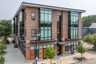 363 Grant St in Buffalo, NY - Building Photo - Primary Photo