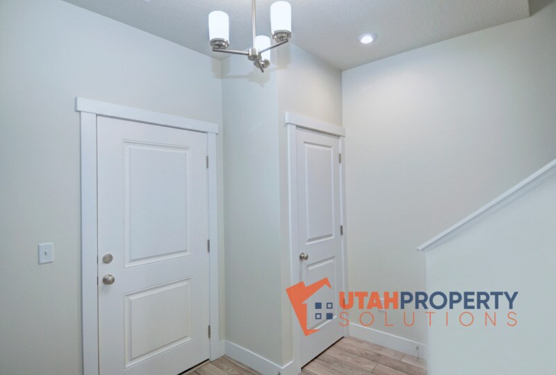 388 S 980 W in American Fork, UT - Building Photo