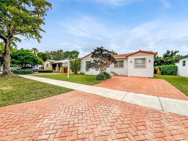 property at 5760 SW 10th St