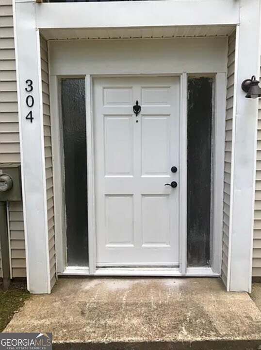 304 Twiggs Cor in Peachtree City, GA - Building Photo