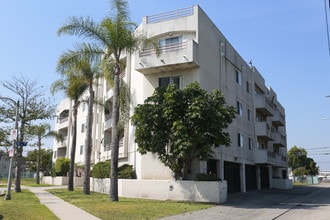 9323-9329 Isis Ave in Los Angeles, CA - Building Photo - Building Photo