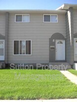 10036-10079 AveKey#117 in Grande Prairie, AB - Building Photo