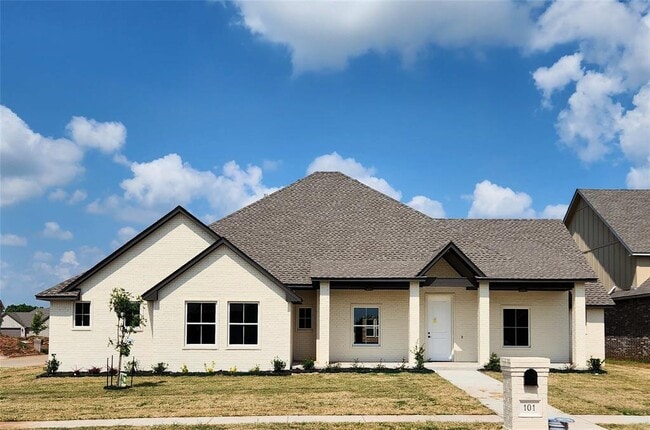 property at 101 Tralee Ln