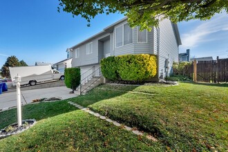 6939 W 4065 S in West Valley City, UT - Building Photo - Building Photo
