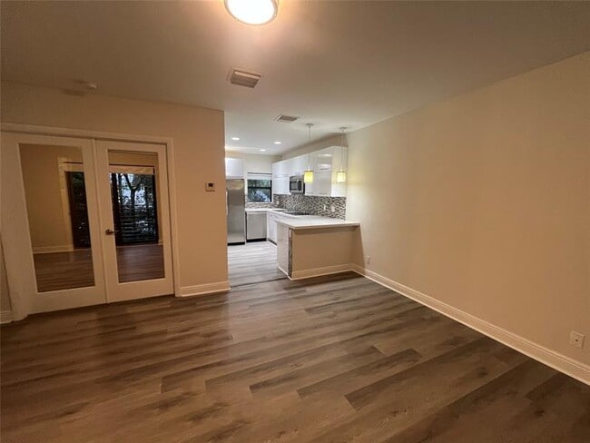 property at 1109 E Broward Blvd