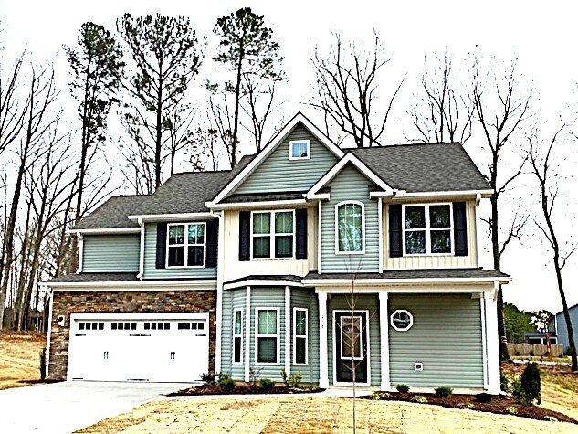 102 White Ash Ln in Youngsville, NC - Building Photo