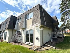 10531 Dupont Rd S in Minneapolis, MN - Building Photo - Building Photo