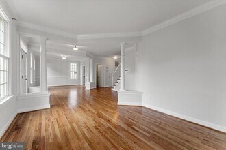 116 Desales Dr in Purcellville, VA - Building Photo - Building Photo
