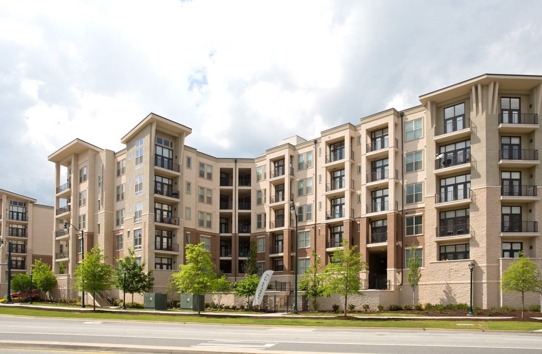 1160 Hammond in Sandy Springs, GA - Foto de edificio