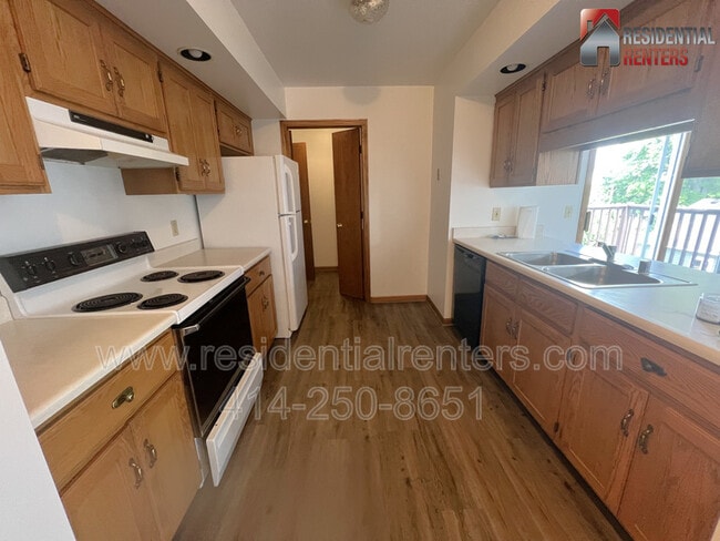 property at 1569 Wisconsin Ave