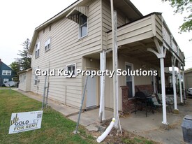 117 E John St in Alexandria, IN - Building Photo