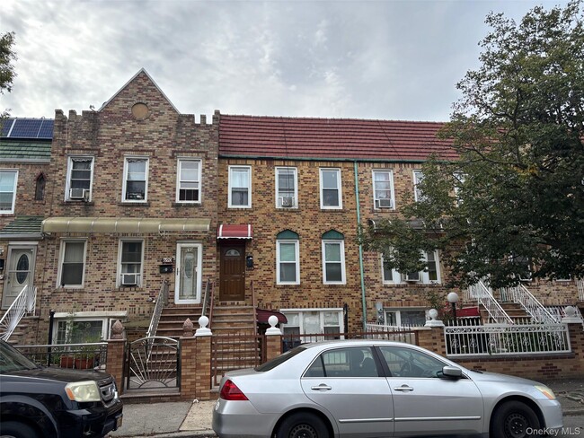 688 E 43rd St in Brooklyn, NY - Building Photo - Building Photo