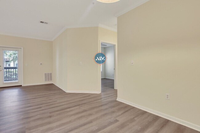 380 Marshland Rd in Hilton Head Island, SC - Building Photo - Building Photo