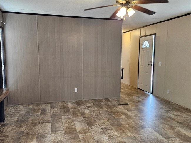 136 Navasota Dr in Bastrop, TX - Building Photo - Building Photo