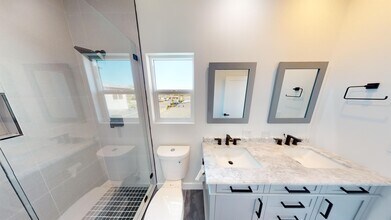 5227 Catoctin Dr in San Diego, CA - Building Photo - Building Photo