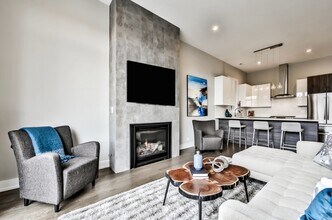 815 N Paulina St, Unit 2S in Chicago, IL - Building Photo - Building Photo