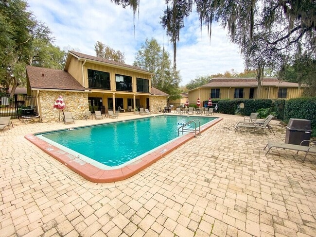 507 NW 39th Rd in Gainesville, FL - Building Photo - Building Photo