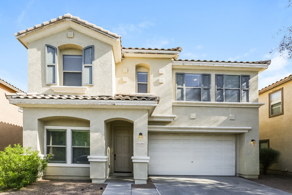 6326 W Valencia Dr in Phoenix, AZ - Building Photo