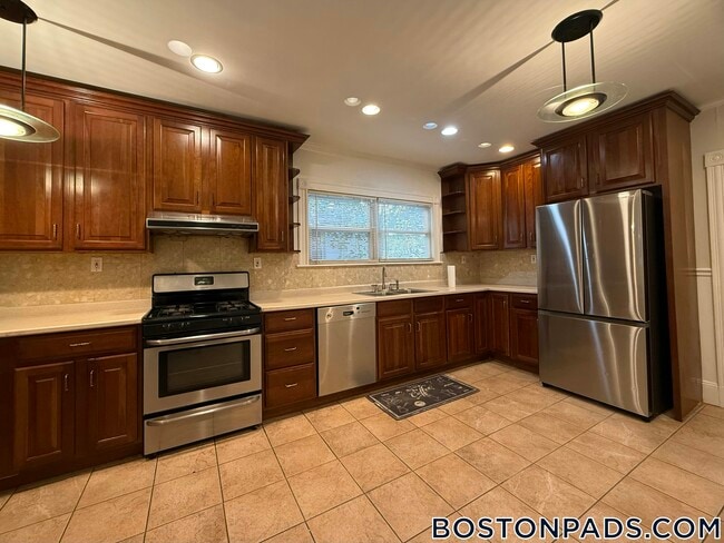 547 Talbot Ave in Boston, MA - Building Photo - Building Photo